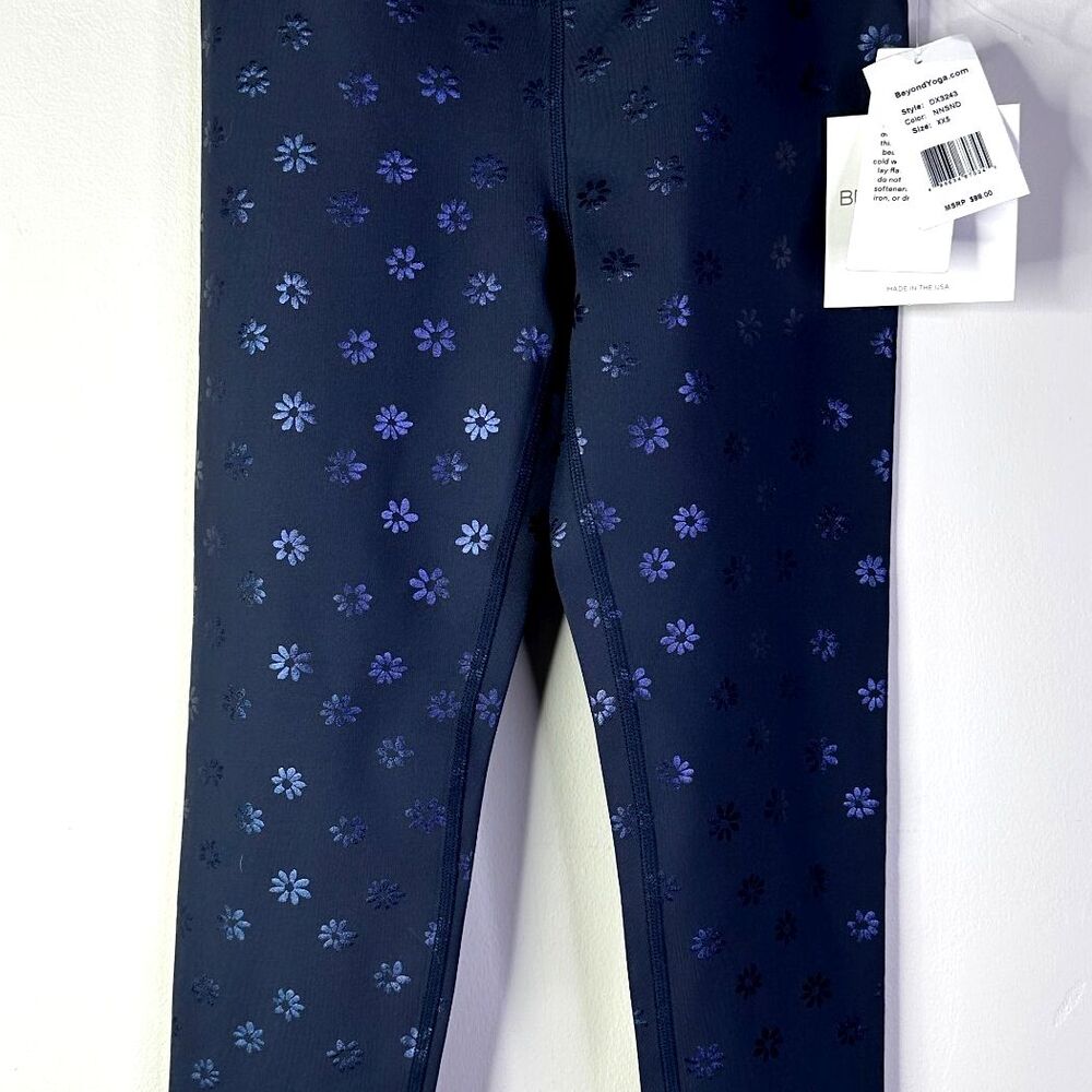 BEYOND YOGA Leggings Women XXS Blue Navy Daisy Shimmer Athleisure Stretch NWT - Picture 6 of 13